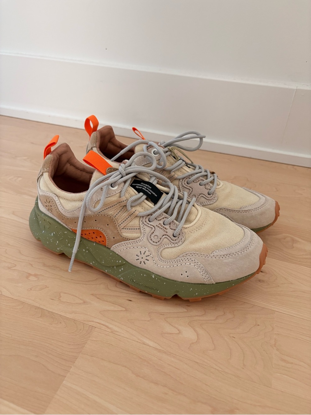 NWT Flower Mountain Yamano 3 Uni Sneaker